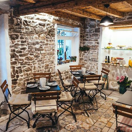 Guesthouse Centrum B&B Izola Exterior photo