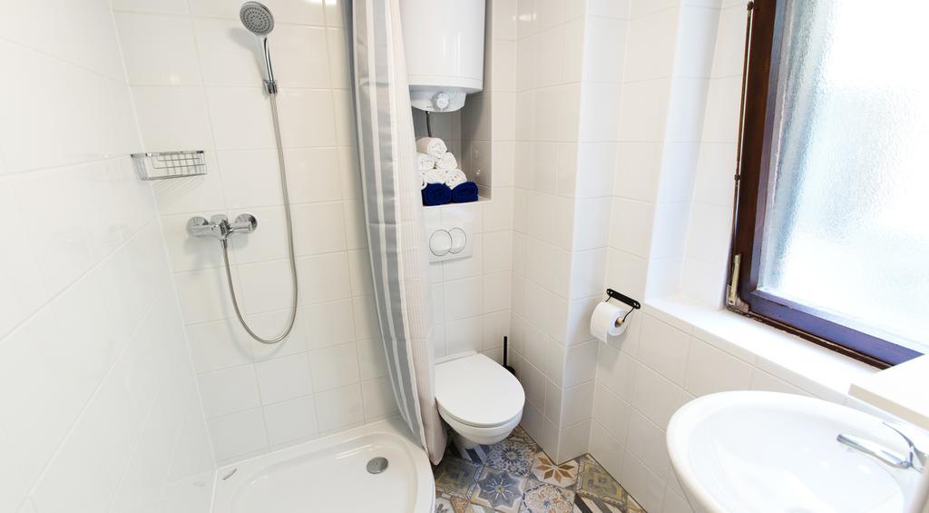 Guesthouse Centrum B&B Izola Exterior photo