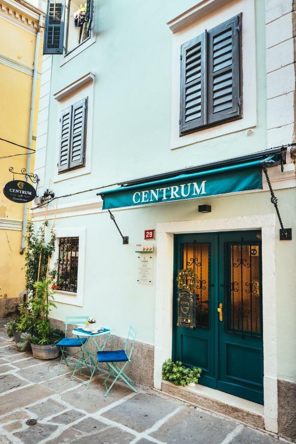Guesthouse Centrum B&B Izola Exterior photo